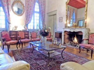 Saint-Jean-des-Plats Séjournez dans un château familial du XVIIIème siècle rien que pour vous