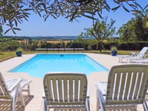 Saint-Jean-des-Plats Séjournez dans un château familial du XVIIIème siècle rien que pour vous