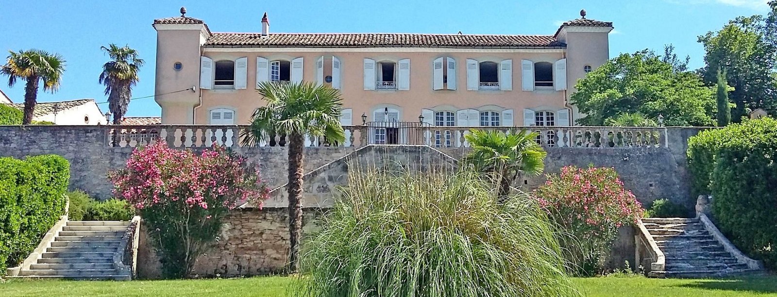 Bienvenue au Château de Saint-Jean-des-Plats