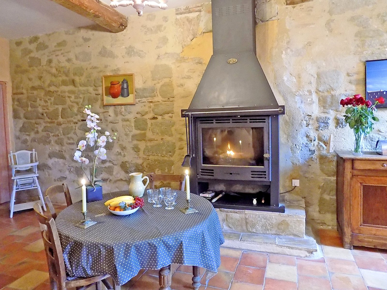 Saint-Jean-des-Plats Une maison de caractère de 140 m², sur un domaine aux arbres centenaires