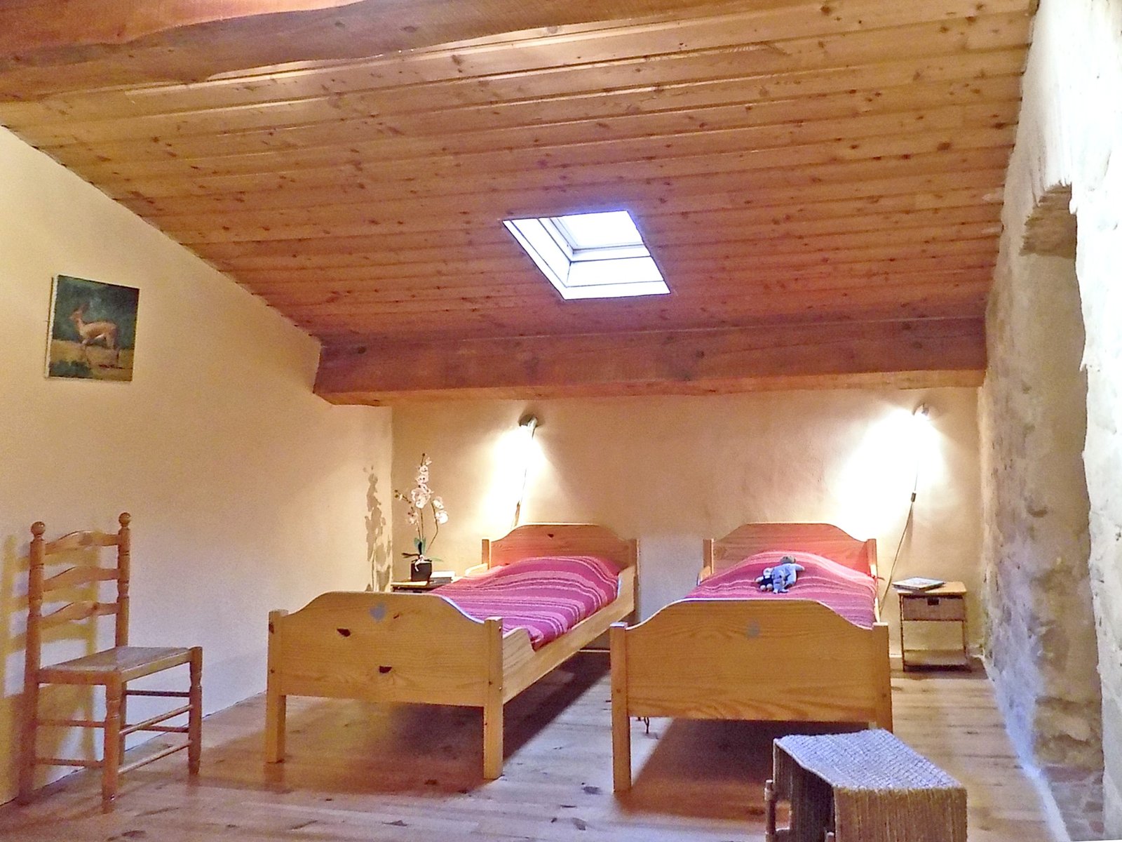 Saint-Jean-des-Plats Une maison de caractère de 140 m², sur un domaine aux arbres centenaires