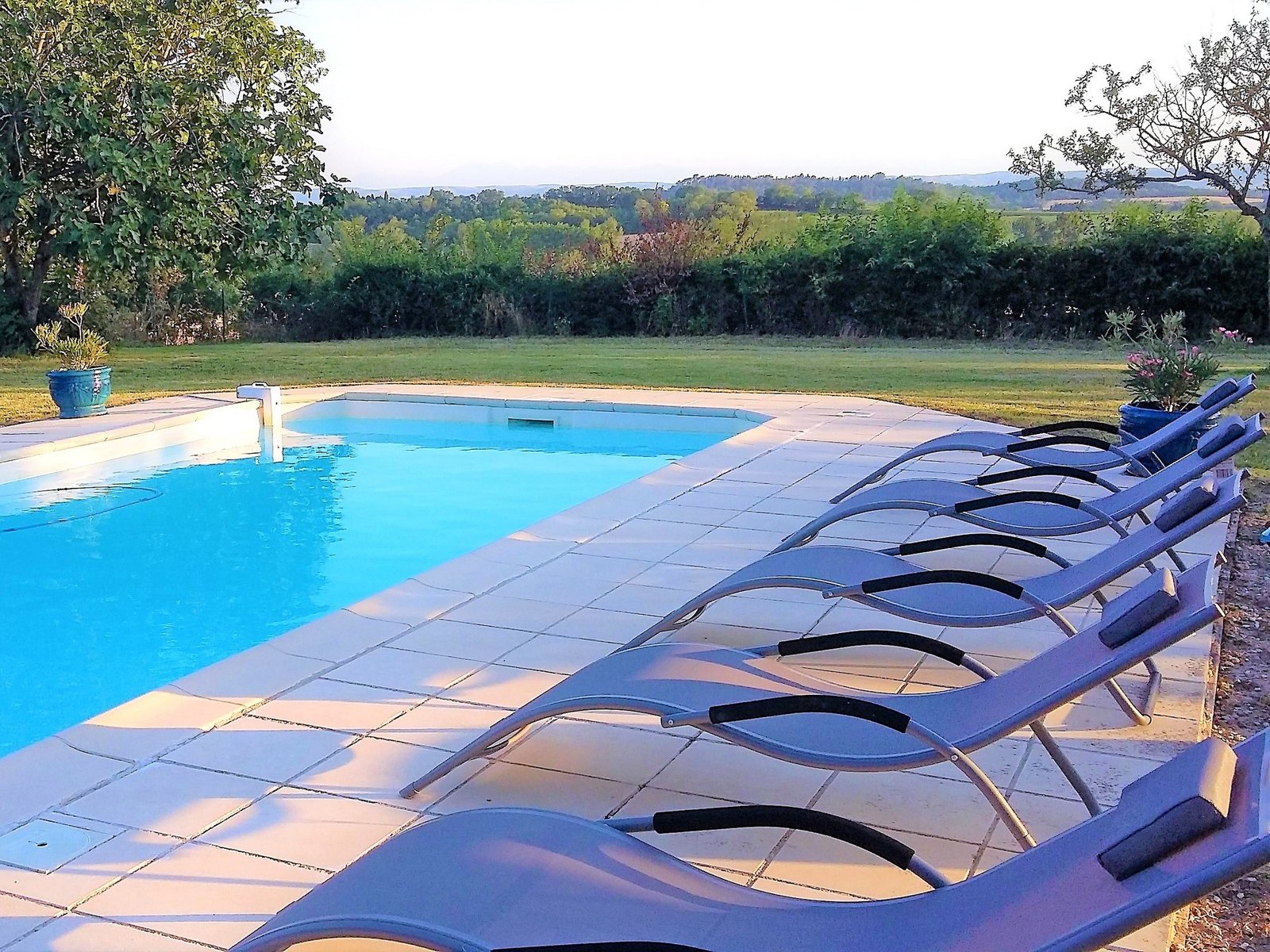 Saint-Jean-des-Plats Une maison de caractère de 140 m², sur un domaine aux arbres centenaires