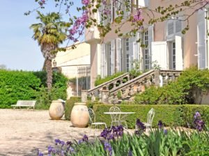 Saint-Jean-des-Plats Séjournez dans un château familial du XVIIIème siècle rien que pour vous