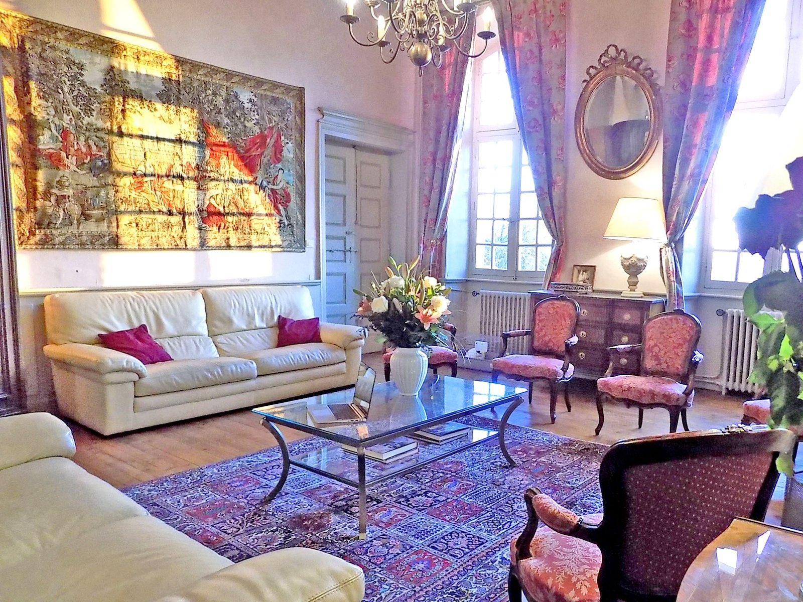 Saint-Jean-des-Plats Séjournez dans un château familial du XVIIIème siècle rien que pour vous